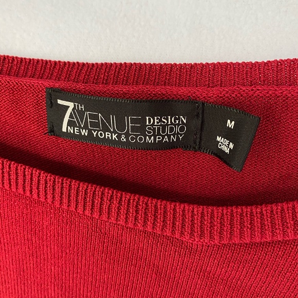New York and Co Red long sleeve top - Picture 3 of 4